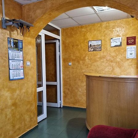 Family Hotel Rujeta Семеен Хотел Ружета - Идеален Център Pavlikeni 외부 사진