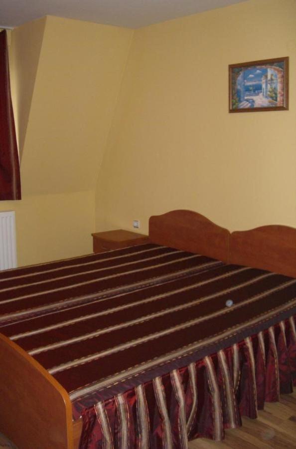 Family Hotel Rujeta Семеен Хотел Ружета - Идеален Център Pavlikeni 외부 사진